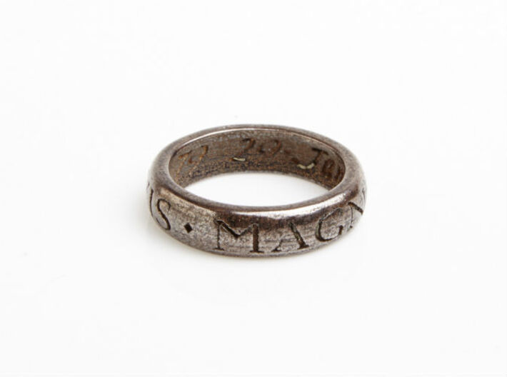 Sir Francis Drake Ring - Uncharted 3 Version 3d printed U3 ring in polished grey steel