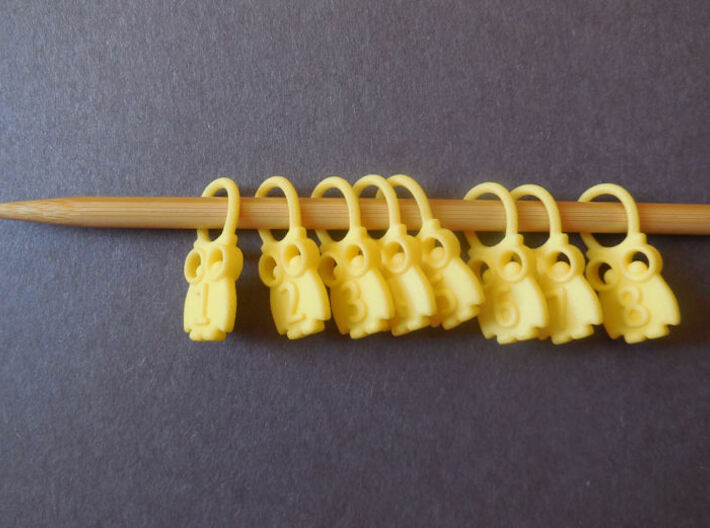 Hedwig - Stitch Markers for Knitting 3d printed Size 9 needle