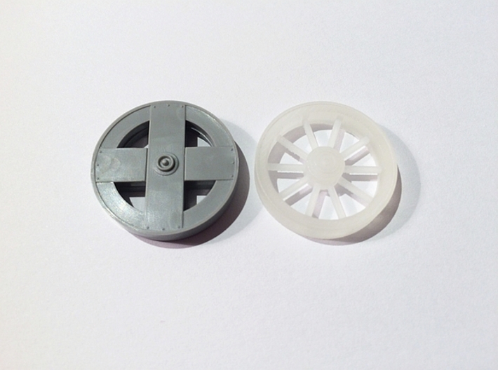 Trolley Wheels (1:32) 3d printed Comparison to stock WNW dolly wheel