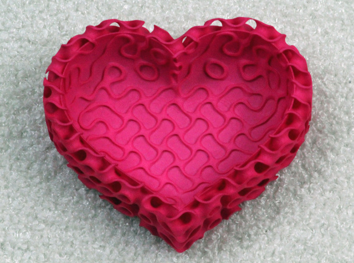 Gyroid Bowl Heart 3d printed A heart bowl carved out of a gyroid block