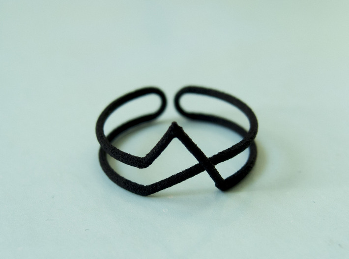 Continuous Geometric Ring  3d printed 
