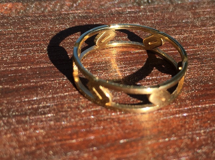 Unique Link Ring  3d printed 
