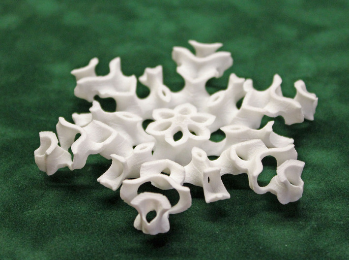 Gyroid Snowflake Ornament 2 3d printed
