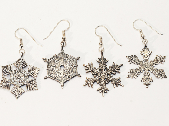 Snowflake Pendant 3d printed 
