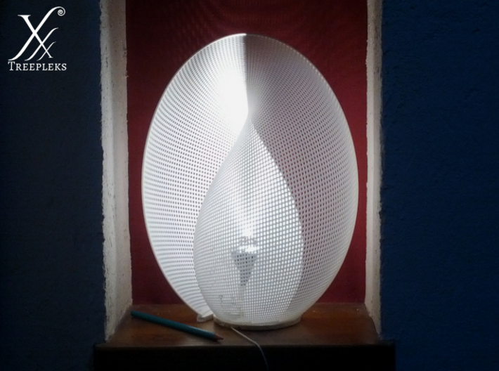 Yin-Yang Lamp (33.3 cm) 3d printed A close view on the printed lamp, 5W LED inside.