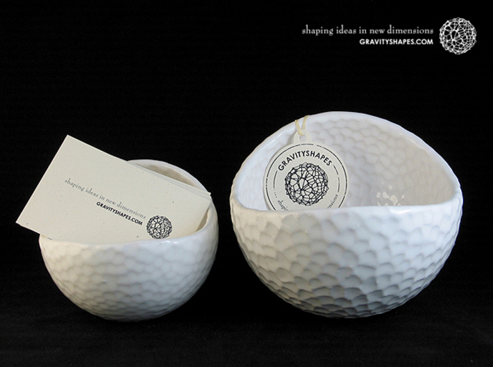 Porcelain Plant-pot in Golfball-Look (XL, round) 3d printed Gloss White - Size large and XL