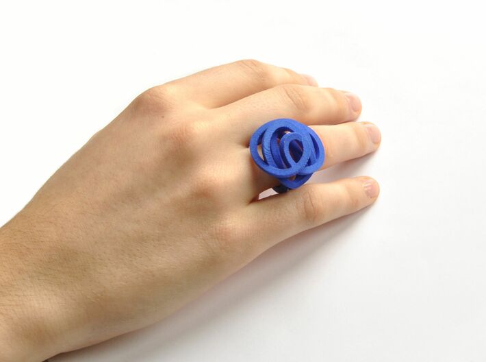 Love is in the Air Ring 3d printed Can you explain me ring
