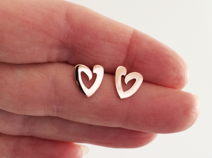 Heart Earrings - Small Heart Stud Earrings 3d printed 