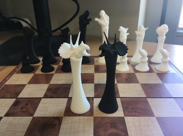Prehistoric Stonecast Dinosaur Chess Set With Two Extra Queens 