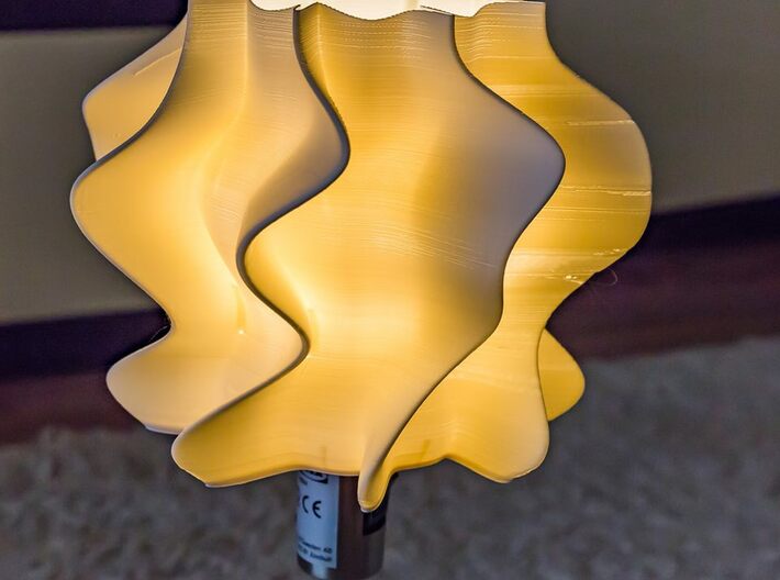 In the flow Lamp shade 3d printed