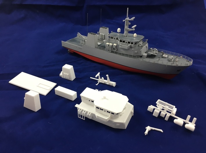 HMCS Kingston, Details 1 of 2 (1:200, RC) 3d printed all parts of the set of details for HMCS Kingston