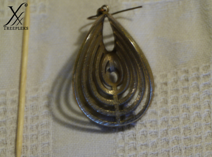 Aerial earring 3d printed Printed in steel.