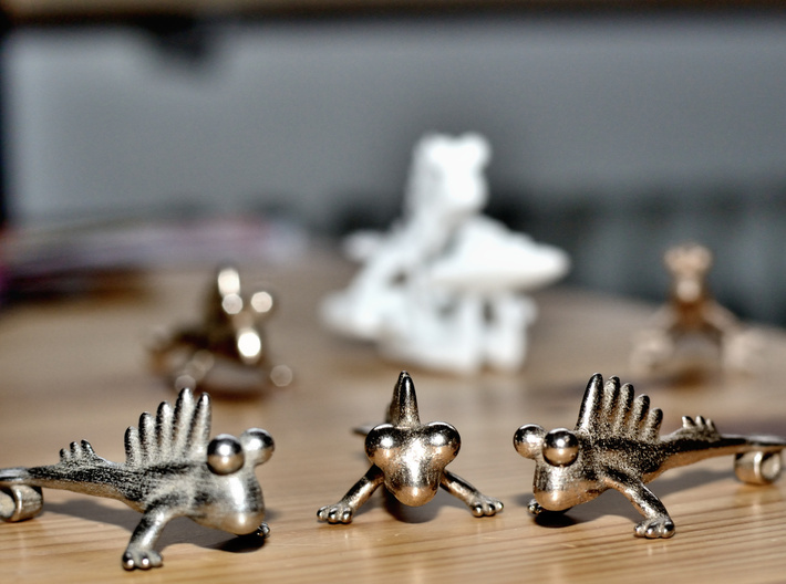 The mudskipper pendant (with variants) 3d printed 