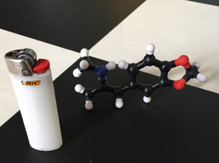 XTC / MDMA / Ecstasy Molecule Model. 3 Sizes. 3d printed Scale 1:10. Coated Full Color Sandstone.