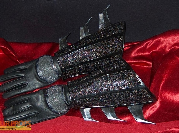 Batman Begins- League of Shadows R gauntlet Pt. 1 3d printed 