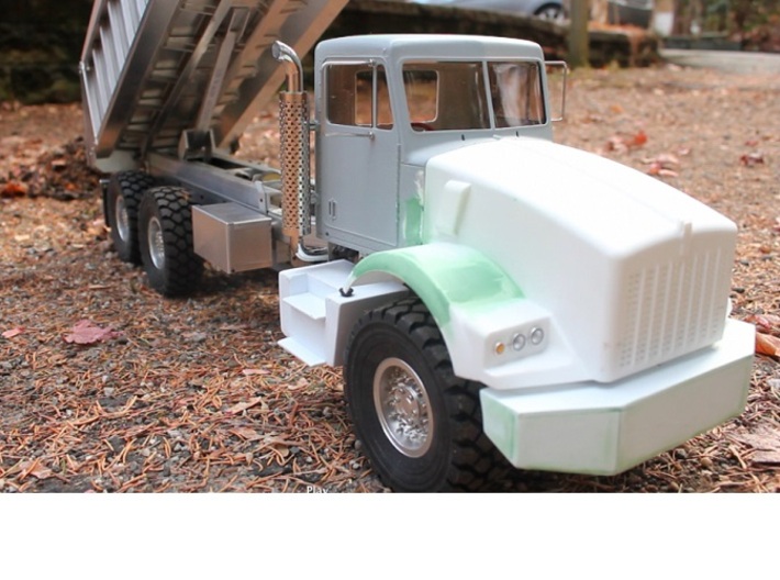 Fenders-Kenworth T800 3d printed Spotted truck in the making (RC builder with code name KAF343)