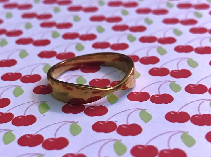 Ring with a Twist 3d printed