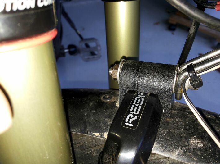 RockShox Reba Solo Air RL 2013 Mudguard Adapter 3d printed