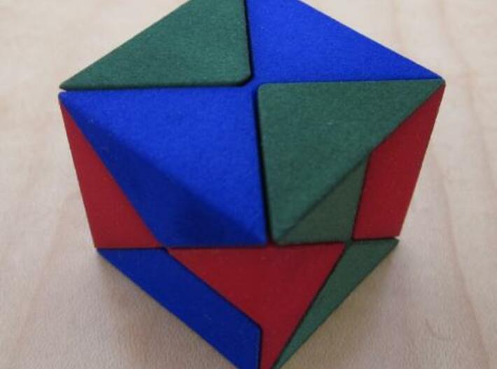Diagonal Cube Puzzle 3d printed Assembled puzzle.
