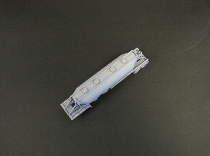 N scale 1/160 J&L/Heil 1636 Dry Bulk Trailer 18 3d printed Even the holes in the catwalks have printed ok.