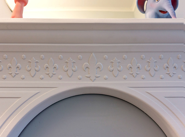 Fleur-De-Lis Entryway Mantle 3d printed 