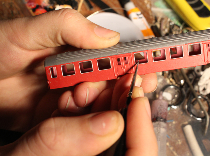 DSB class Bn coach N scale 3d printed Gently paint the inside of the window frames, black for the door windows silver for the rest