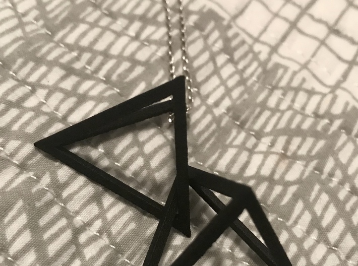 Interlocked Triangle Necklace 3d printed 
