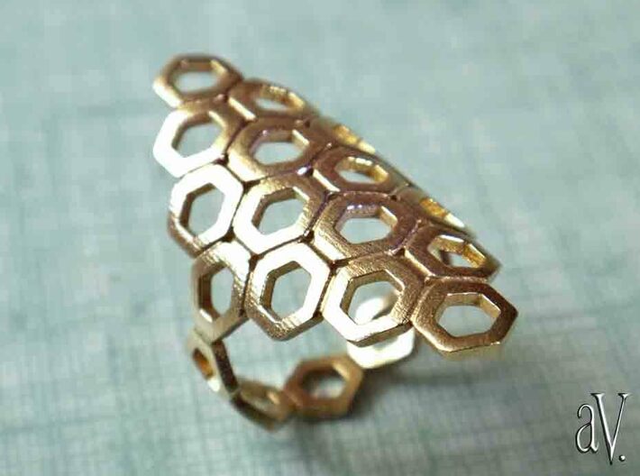 Bee Square 6T Ring 3d printed 
