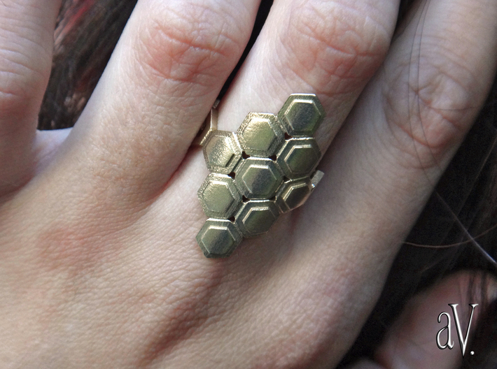 Bee Square 3T Cylinder Ring 3d printed