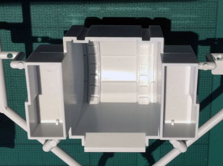 Perfect Grade Falcon, 1:72 Ramp Hall 2: Low Ledge 3d printed Bandai modelled the corridor as a cylinder