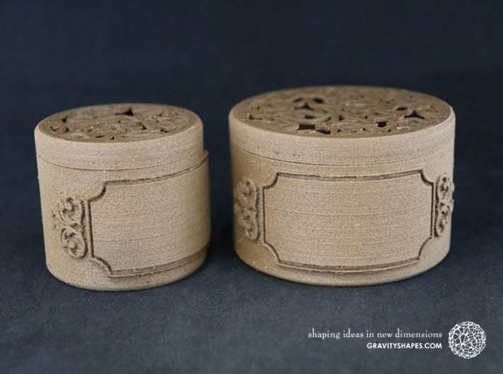 Gift Box small with Stars, Ornament & Label No. 3 3d printed The photo shows own prints (FDM print) made of brown wood.