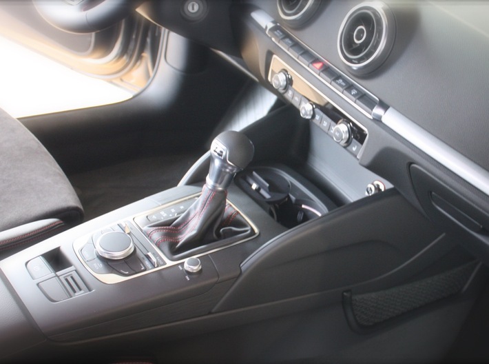 Handyhalterung für Audi A3/S3 vor 2012 - 4-6