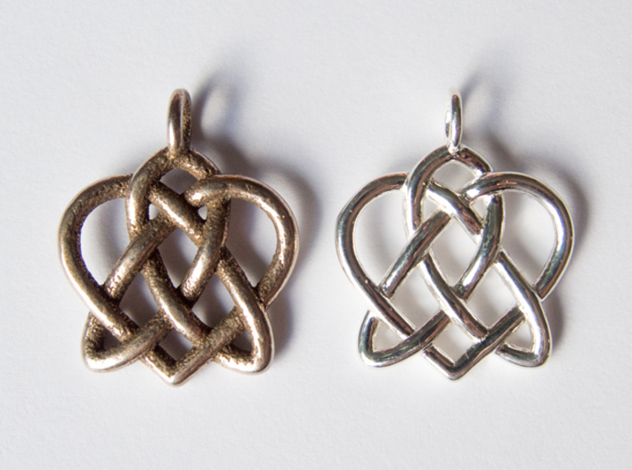 Celtic Heart pendant 3d printed Stainless steel + Polished silver