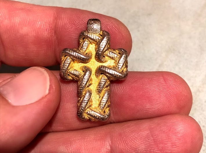 S Chain Cross Pendant 3d printed