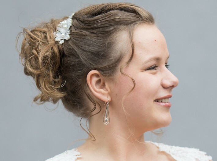 Elegant Bridal Flower Earrings 3d printed 