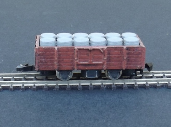 Wagon Plat/Tombereau Load Barrels - Nm - 1:160 3d printed Load of Barrels - in a tombereau but also fits in the plat.
