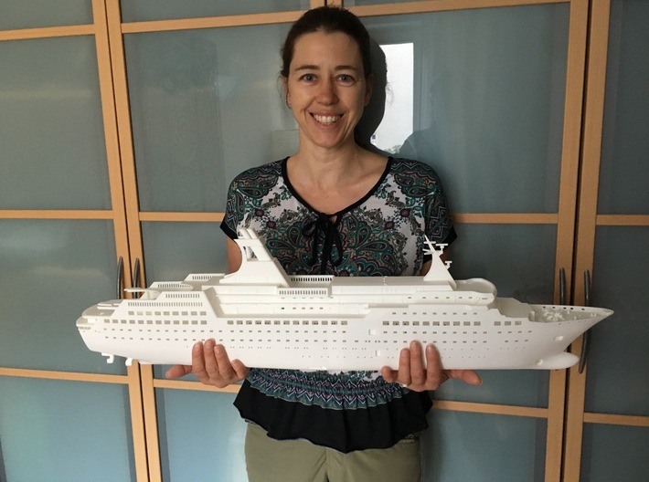 MS Arkona, Hull - Front End (1:200, RC) 3d printed