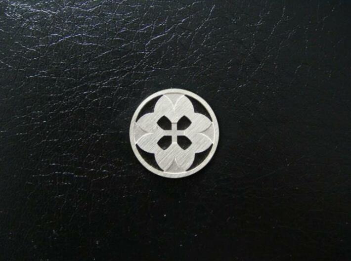 Round Pendant - Eight Petals Crossed 3d printed Sterling Silver