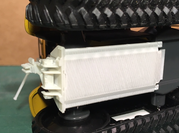 (1) YELLOW LARGE TRACKED SCRAPER HITCH 3d printed 
