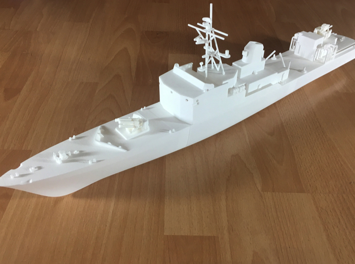 Thetis / Najade, Hull 1 of 3 (RC, 1:100) 3d printed complete model - hull sections, superstructure and details