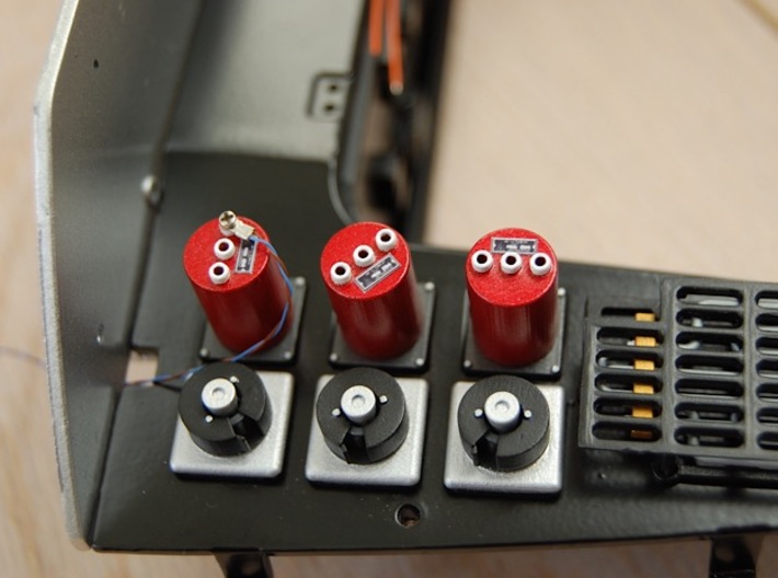 1:8 BTTF DeLorean Red Capacitors 3d printed 