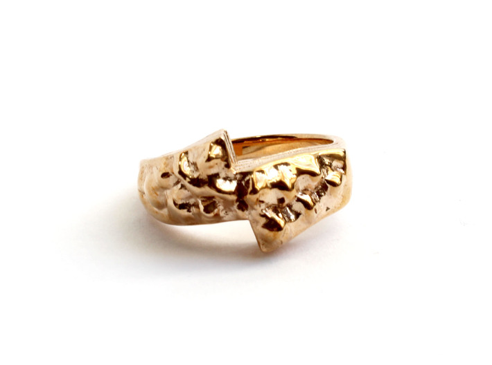 Strike Slip Fault Ring - Geology Jewelry 3d printed Strike Slip Ring in polished bronze