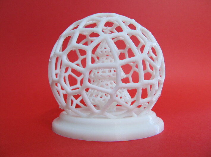 Voronoi Christmas Tree Globe 3d printed 