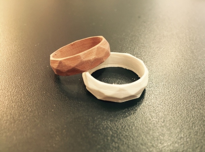 Ring with beautiful poly pattern for man and women 3d printed Beautiful ring with poly pattern for man and women