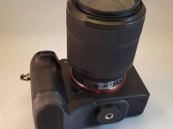 Sony A7iii Grip Extension 3d printed Bottom view
