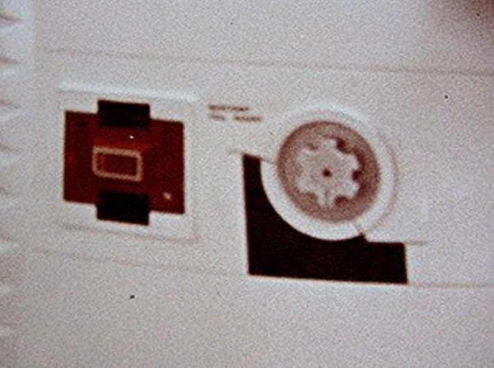 Moebius EVA Pod - Camera Cone and Hand Wheel 3d printed A closeup of one version of the original set's door handle.