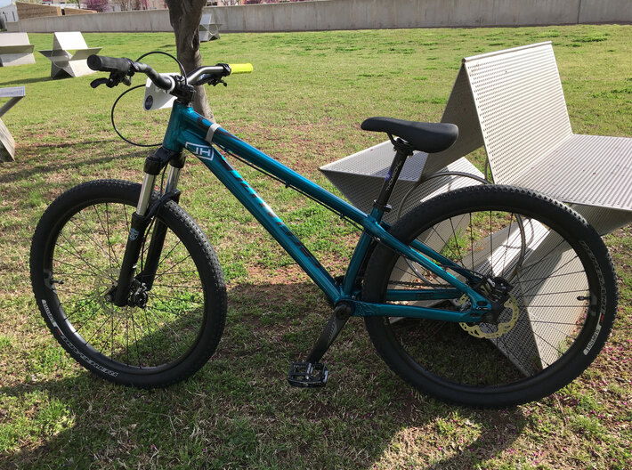 Number Plate Mount - 31.8mm Bars 3d printed Number plate  mount in make a bike look so cool.