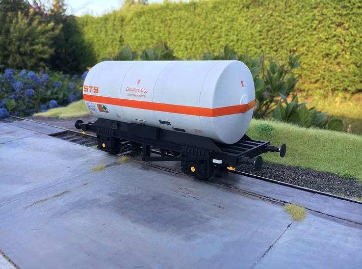 TTA Co2 Tank ends 7mm 3d printed completed wagon with additional parts added.