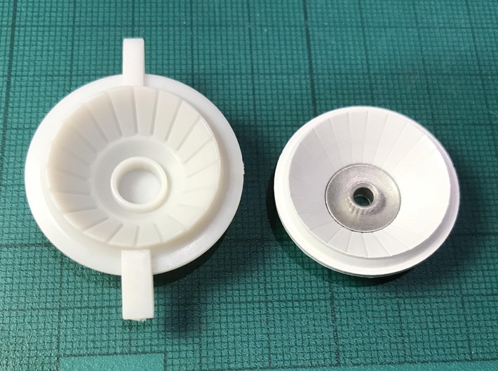 Moebius EVA Pod: Cameras, version A 3d printed Left: the unconvincing Moebius top camera dish. Right: the awesome replacement top dish