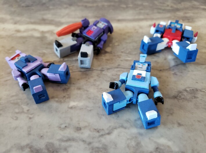 Heads for Galvatron,Scourge,Cyclonus Kreons (2/2) 3d printed Example of how heads, vests, legs are added to Kreons